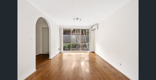 Inner City Living! - Photo 1