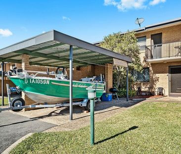 Lakeside Living Just 400m from the Water - Photo 6