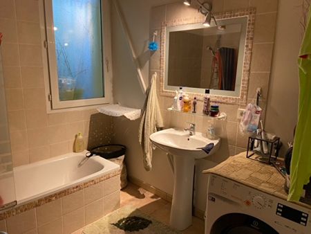 A LOUER - APPARTEMENT - T4 - VIOLES, - Photo 5