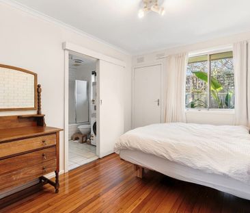 Comfort Living, Convenient Location - Photo 5