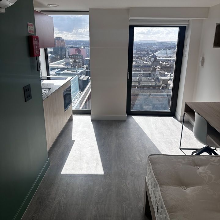Room in a Shared House, John St, G1 - Photo 1