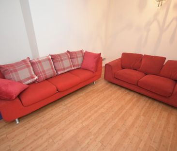 3 bedroom apartment to rent - Photo 3