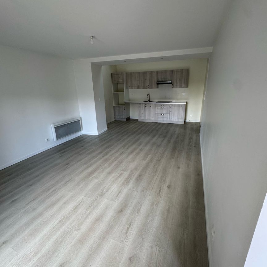 Location Maison 4 pièces 83m² BULLION 78830 - Photo 1