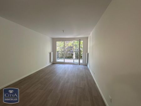 Location Appartement 3 pièces 56m² LE MEE SUR SEINE 77350 - Photo 2