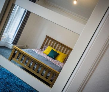 2 bedroom flat to rent - Photo 6