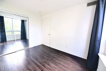 For Lease - 15 Greenview Avenue Unit# 311, Toronto, Ontario - Photo 4