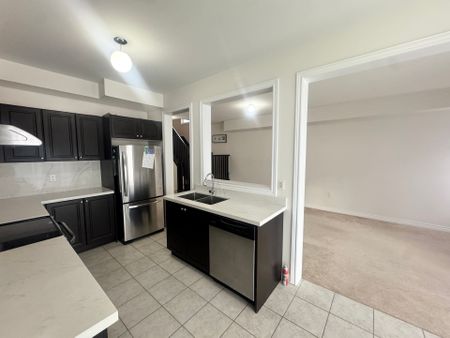 For Lease - 69 Fimco Crescent, Markham, Ontario - Photo 5