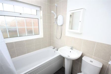 2 bedroom semi-detached house to rent - Photo 5