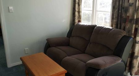 Bright, Fully Furnished 1-Bed Flat in Mornington - Photo 3