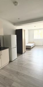 1 Bedroom Flat To Let - Photo 4