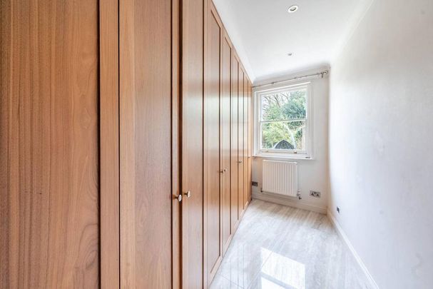 4 bedroom flat to rent - Photo 1