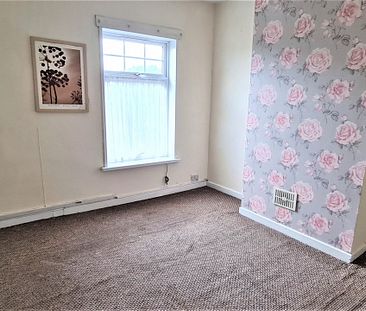 2 Bedroom End-Terraced for Rent - Photo 4