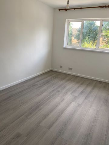 3 Bed Terraced House, Casimir Road, E5 - Photo 2