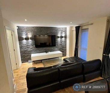 2 bedroom flat to rent - Photo 2