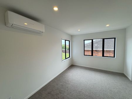 Brand new home at Blockhouse Bay - Photo 5