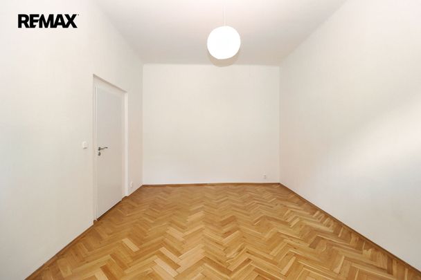 Pronájem bytu 1+1 v osobním vlastnictví 39 m², Praha 2 - Nusle - Фото 1