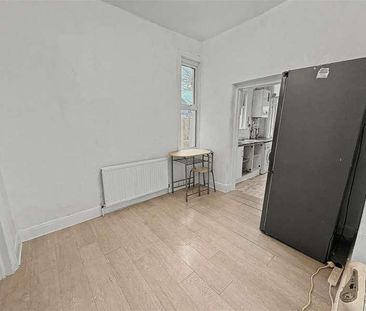 Westbourne Grove, Westcliff-on-sea, SS0 - Photo 4