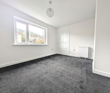 Bryntirion, Mountain Ash, Ynysboeth - Photo 6