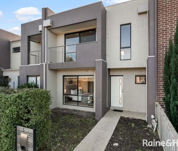 Classic 3Br Townhouse in Williams Landing! - Photo 4
