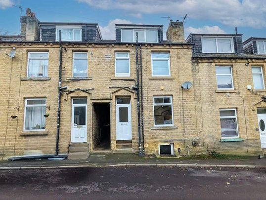 Prince Street, Primrose Hill, Huddersfield, West Yorkshire, HD4 - Photo 1