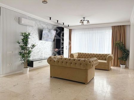 Casa luxoasa de inchiriat in Oradea - Fotografie 2