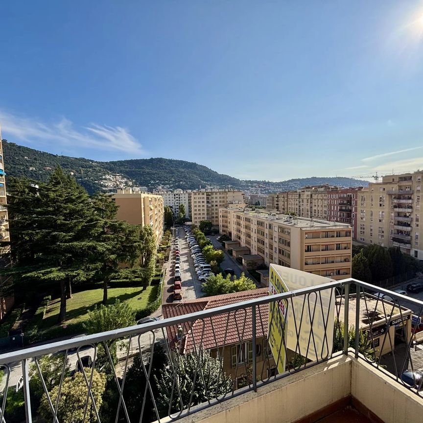 Location – Bel appartement 3 pièces proche de l’hôpital Pasteur - Photo 1