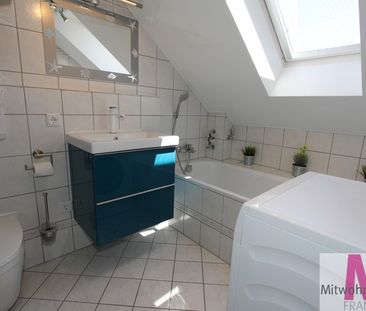 Miete inkl. Nebenkosten: 740 € pro Monat, plus Strom, plus Heizung - Photo 1