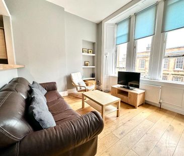 3 bedroom flat to rent - Photo 2