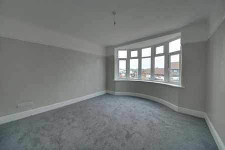 3 bedroom detached house to rent - Photo 2