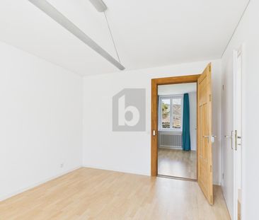 FRISCH RENOVIERT MIT GARTENSITZPLATZ! - Photo 2