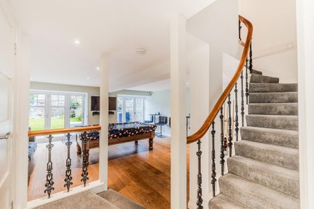 4 bedroom terraced house to rent - Photo 2