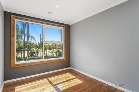 32 Whittaker Avenue, Laverton - Photo 4