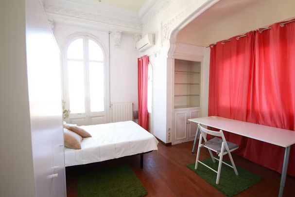 Gran Via de les Corts Catalanes, Barcelona, Catalonia 08004 - Photo 1