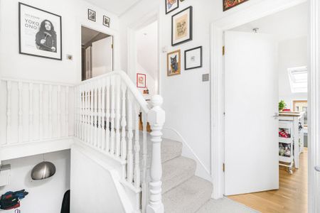 Knights Hill, London, SE27 0SR - Photo 5