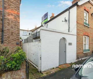 Grove Road, Windsor, Berkshire, SL4 - Photo 1