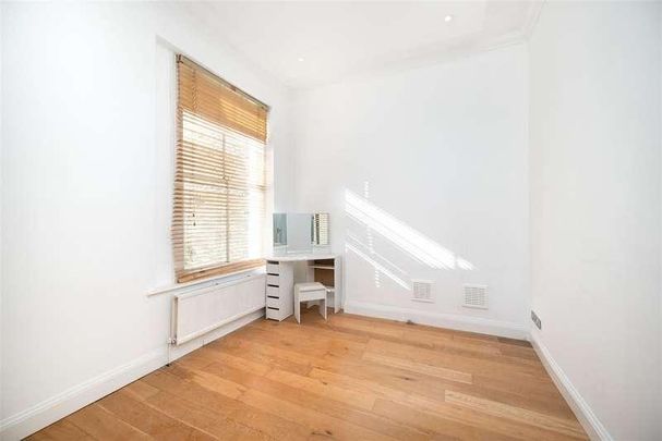 Belgrave Gardens, St John's Wood, NW8 - Photo 1