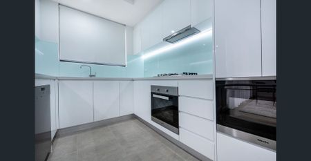 Well designed modern 2 Bedroom + Study apartment - Photo 2