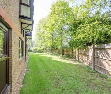 2 Bed Flat, Pursewardens Close, W13 - Photo 1
