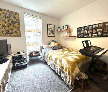 Barton Place, Hornbeam Way, Green Quarter, M4 - Photo 5