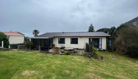 3 Bedroom Maketu - Photo 5