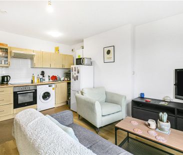 Lambert Road, London, SW2 5BA - Photo 6