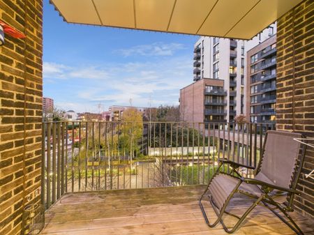 High Street, Staines-upon-Thames, Surrey,TW18 - Photo 3