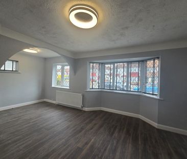 4 Bed Semi-Detached House, Woodham Road, SE6 - Photo 1