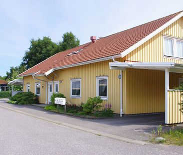 Guldvägen 8 OBS Snabb inflytt! - Photo 1