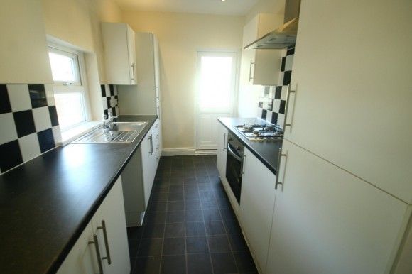 3 Bed - Simonside Terrace, Heaton, Ne6 - Photo 1