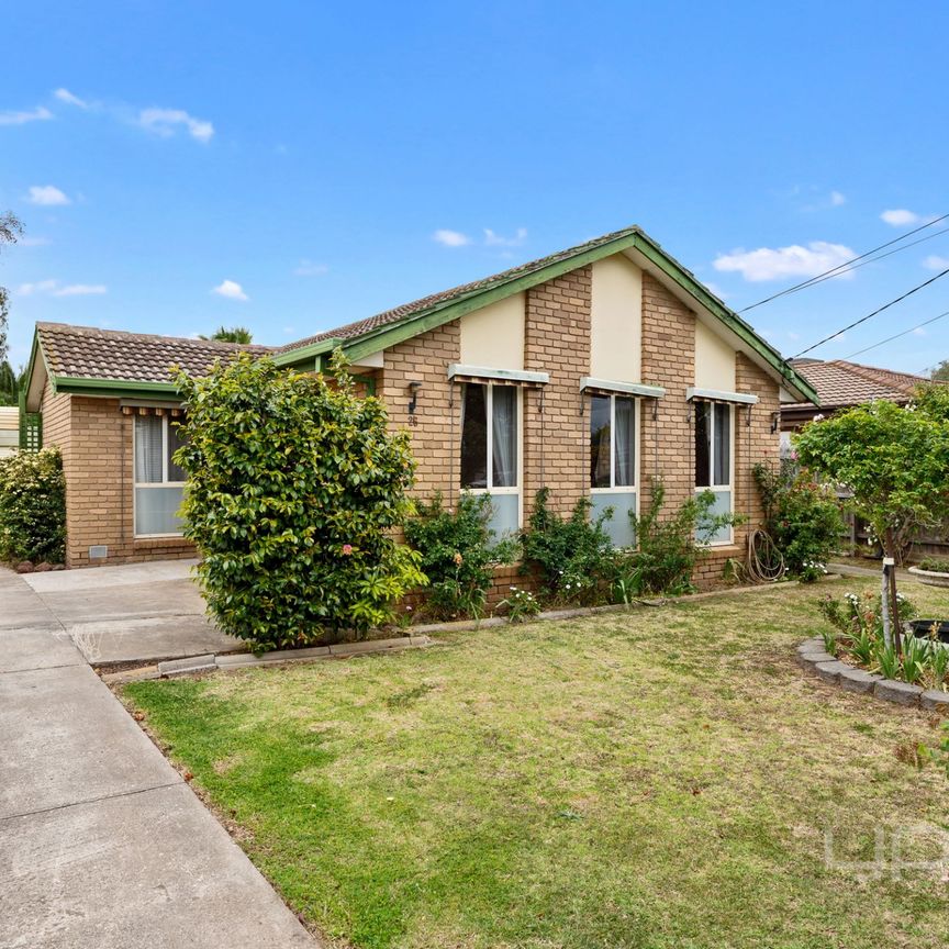 26 Clowes Street, Melton South - Photo 1