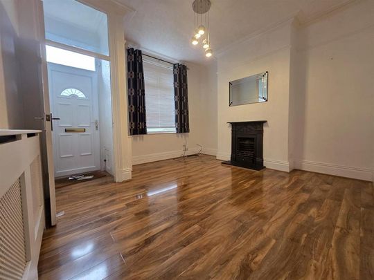 2 bedroom terraced house to rent - Photo 1