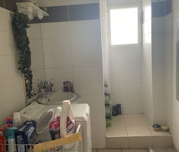 Location Appartement 2 pièces 45m² SALON DE PROVENCE 13300 - Photo 5