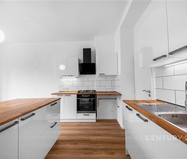 Prostorný, Světlý Byt 2+kk se Sklepem k Pronájmu v Žádané Lokalitě ... - Photo 6