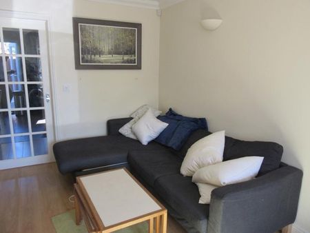 2 bedroom semi-detached house to rent - Photo 4